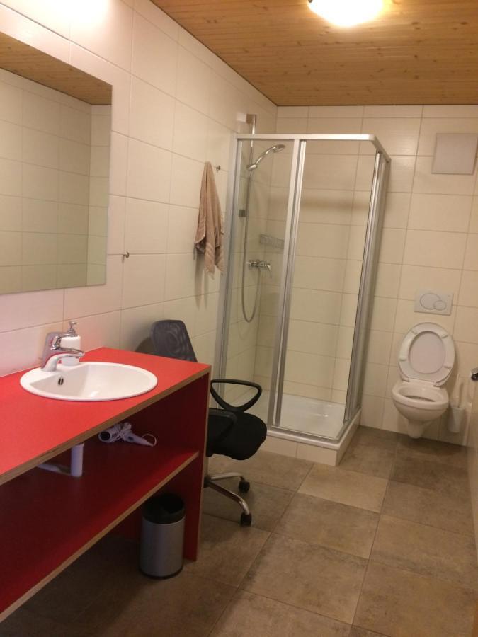 Waeldermetzge Huettenzimmer Und Wohnungen Warth  Exteriér fotografie